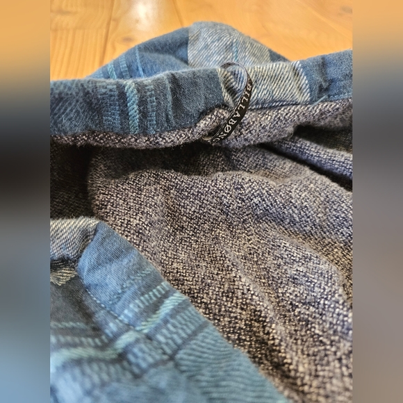 BILLABONG TODDLER Plaid hoodie, size 4/5 - Picture 2 of 6